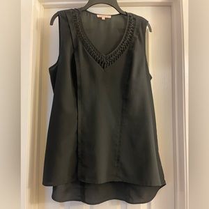 Gibson Latimer Black Sleeveless V Neck Blouse Top